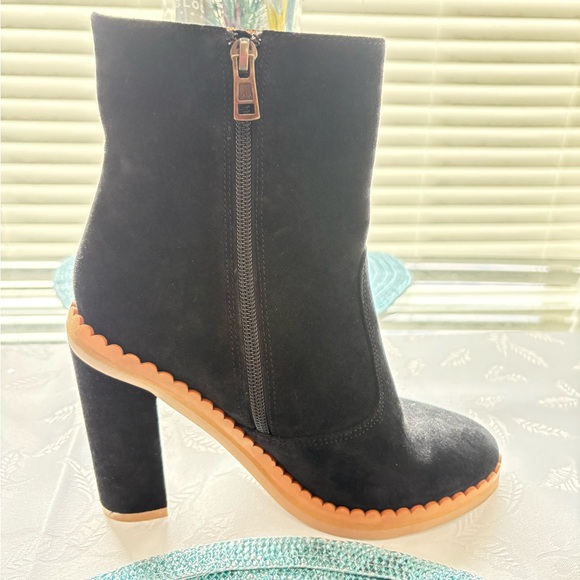 See By Chloe Black Heeled Boots with Tan Sole - Picture 9 of 15